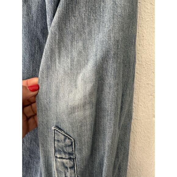 Quicksilver Women’s Denim Modern Fit Pearl Snap Button Up Collared Shirt Size M - Picture 13 of 15